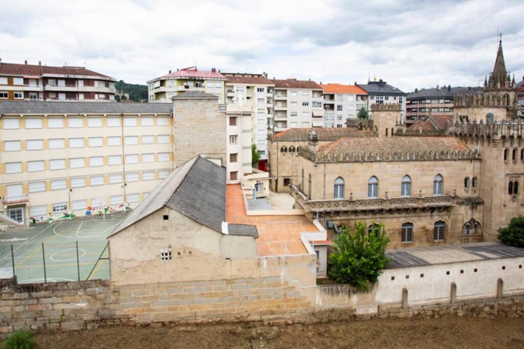 Piso Luminoso Y Tranquilo En Ourense 아파트 외부 사진